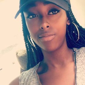 Meet your Posher, Celeste